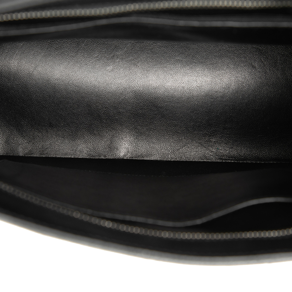 Pre-Loved Chanel Caviar Medallion Tote - Picture 4 of 8